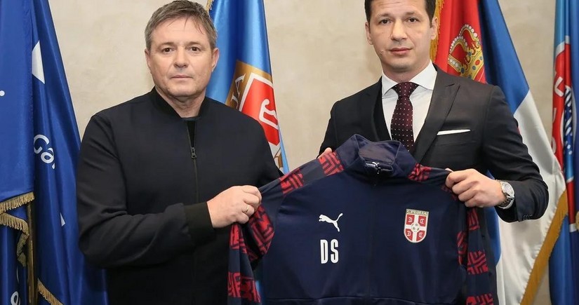 Сборная Сербии продлила контракт с главным тренером Стойковичем