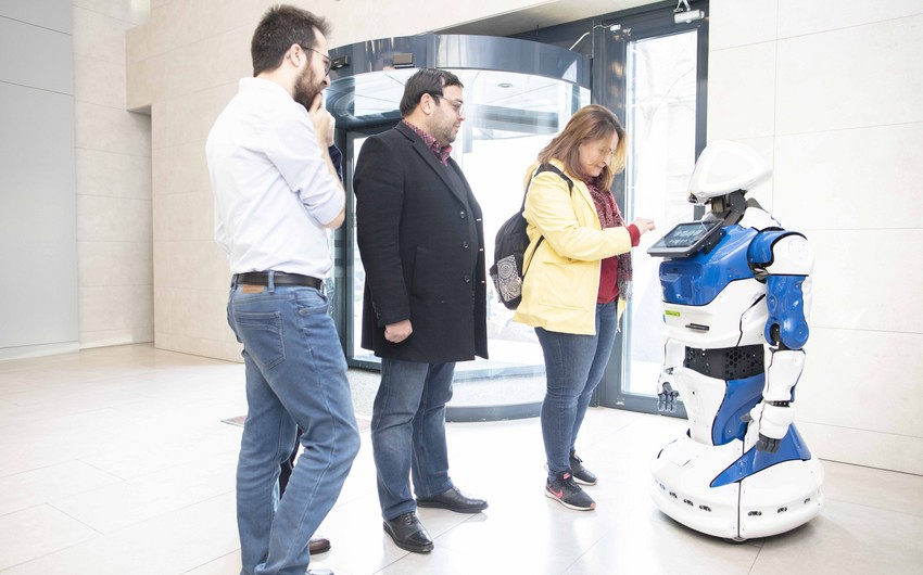 Azərbaycan Beynəlxalq Bankı asan və rahat ünsiyyət üçün yeni robot gətirib