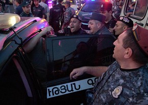 СМИ: Армянская полиция перед митингом в Эчмиадзине задержала шесть человек 