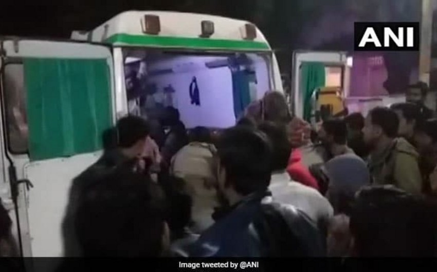 Hindistanda yük maşını gəlin və toy iştirakçılarını vurub, 13 nəfər ölüb