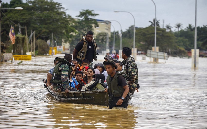 В Малайзии тысячи людей эвакуированы из-за наводнений