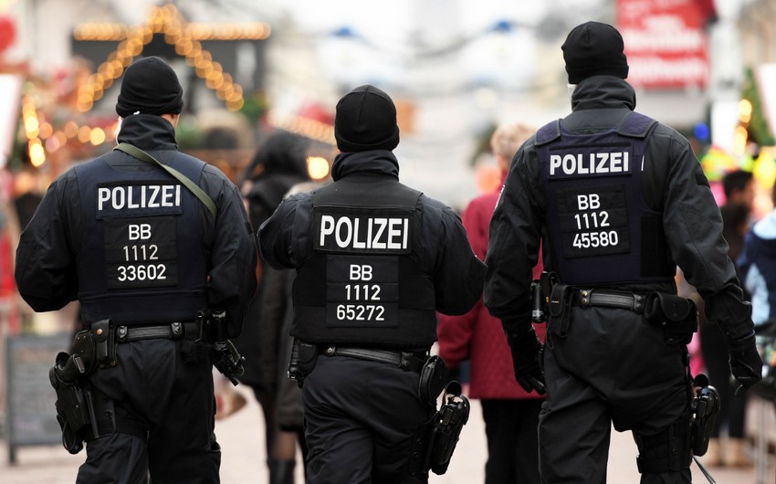 Berlin polisinin heyəti arasında faşist qrup aşkarlanıb