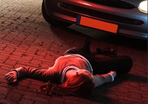 Автомобиль сбил 13-летнюю девочку в Баку