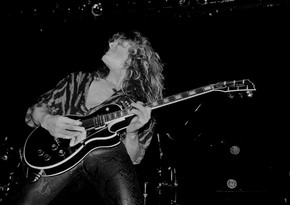 Умер гитарист легендарной рок-группы Whitesnake Джон Сайкс