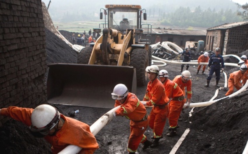 ​Десять горняков оказались под завалами после взрыва в китайской шахте