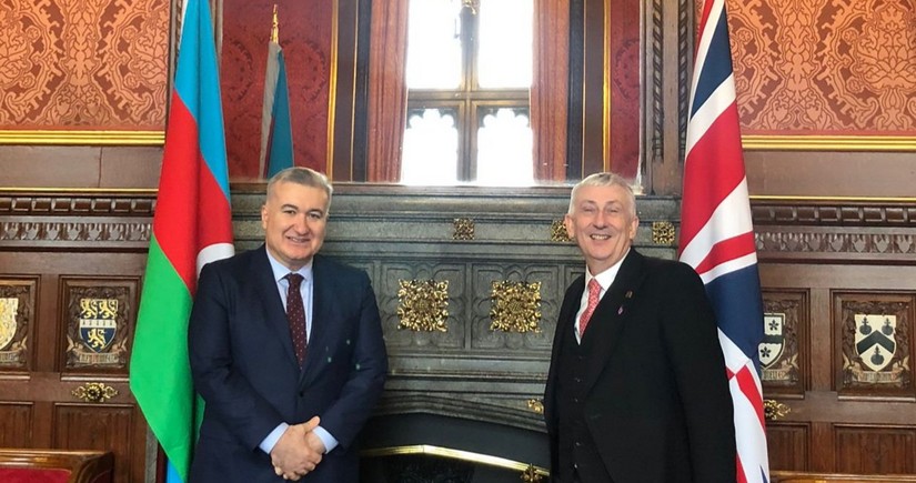 Посол Азербайджана встретился со спикером палаты общин Великобритании