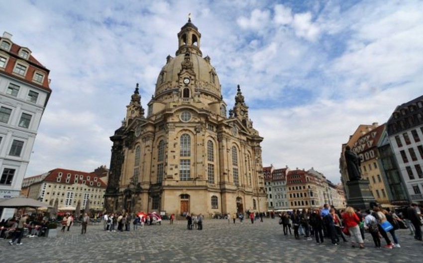 Антиисламский митинг в Дрездене собрал несколько тысяч человек