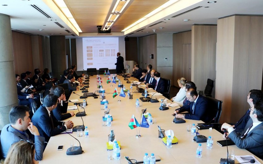 Azerbaijan measures volume of cash economy