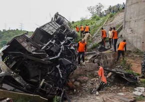 10 killed, 55 injured as bus rolls down gorge in India