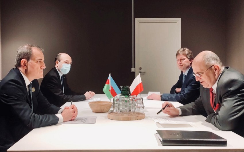 Azerbaijani, Polish foreign ministers discuss priorities