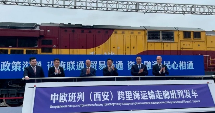 ADY delegation attends departure ceremony of block train from China to Europe