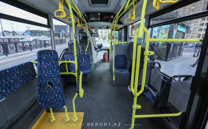 В Баку ввозят новые автобусы