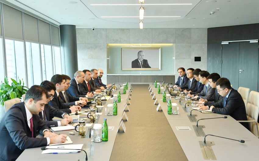 Азербайджан обсудил с китайской компанией сотрудничество в области транспорта