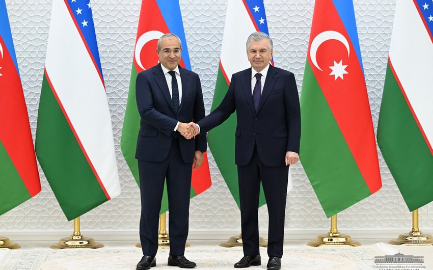 Президент Узбекистана выступил за дальнейшее развитие полномасштабного сотрудничества с Азербайджаном