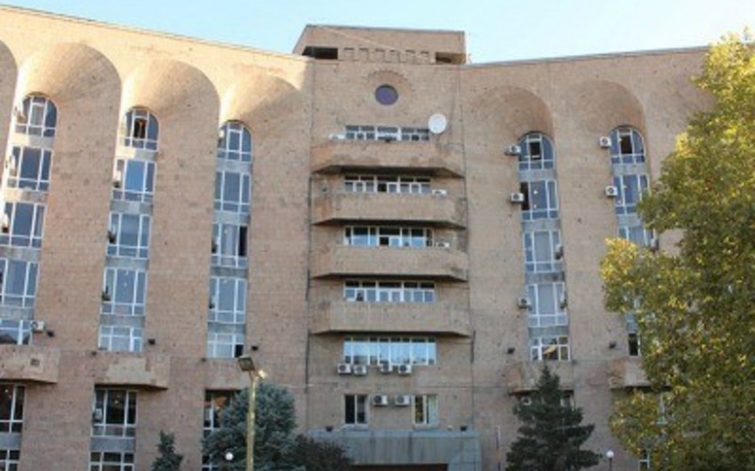 Ermənistan Nazirlər Kabinetinin binasında yanğın olub