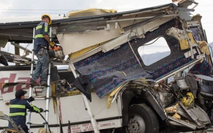 Автобус попал в ДТП в Новой Зеландии, 2 человека погибли