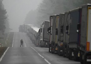 На границе Беларуси со странами Евросоюза скопилось почти 5 тыс. грузовиков