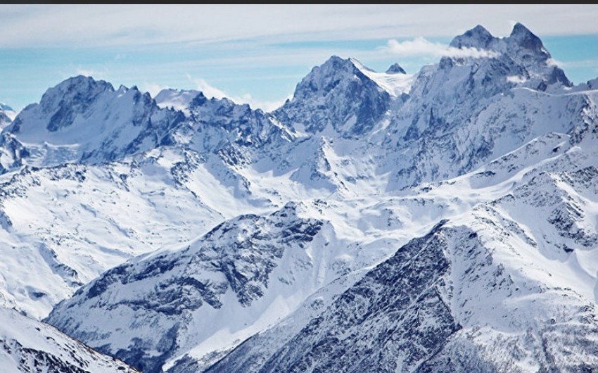 Elbrus dağında iki alpinisti ildırım vurub