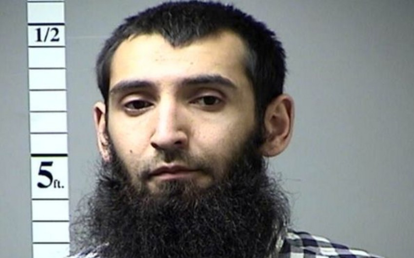 Fox News: Six terror-linked foreigners entered US via Greencard