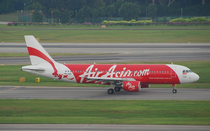 Спасатели подняли со дна моря хвостовую часть самолета авиакомпании Air Asia