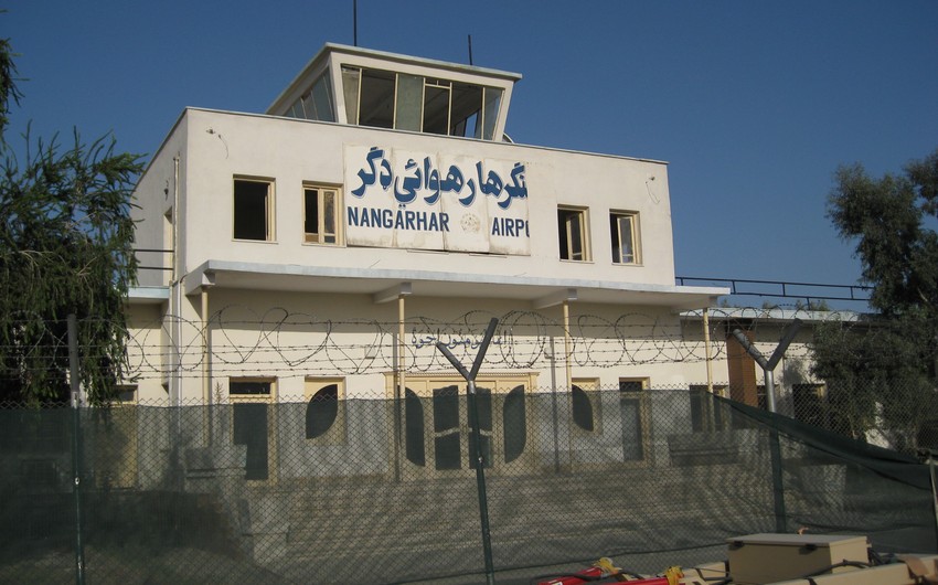 В аэропорту афганского Джелалабада приземлился первый за 20 лет гражданский самолет