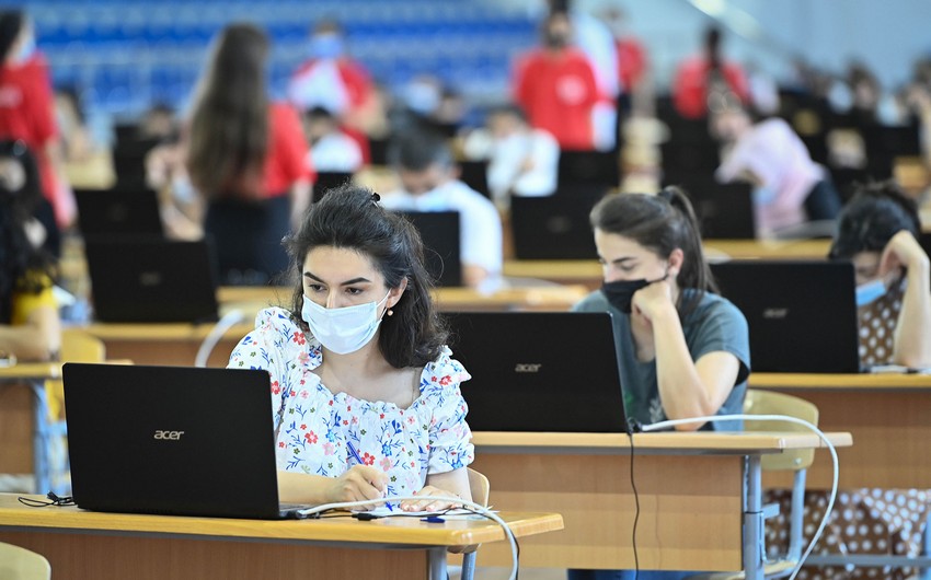 В Азербайджане принято на работу еще 1 045 учителей