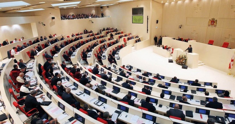 Парламент Грузии принял законопроект об иноагентах во втором чтении