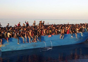 У берегов Италии спасли более 500 мигрантов