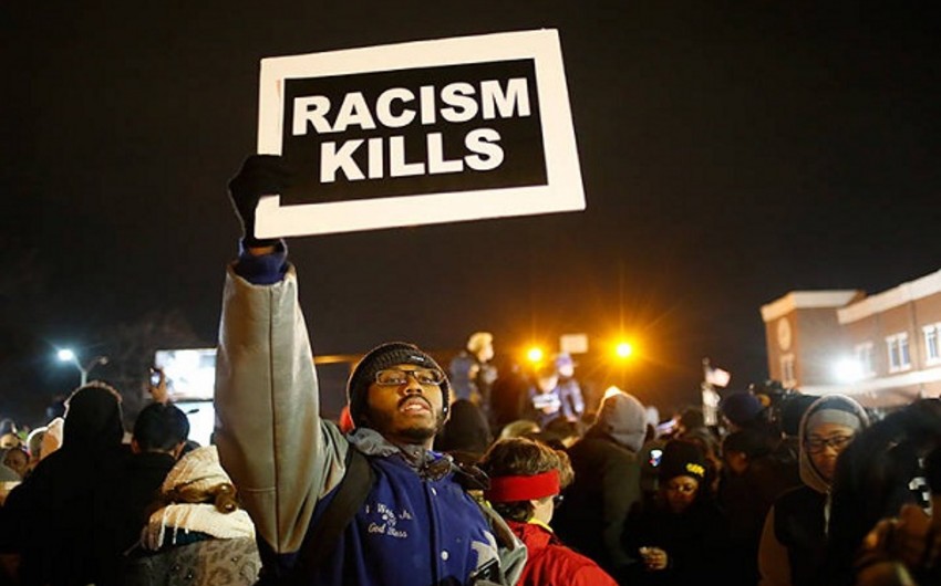 В США арестованы 13 активистов, выступавших против оправдания убийцы темнокожего мужчины