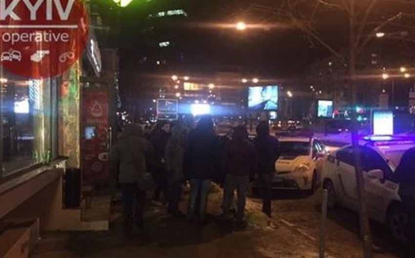 В Киеве произошла драка между украинскими и турецкими фанатами - ВИДЕО