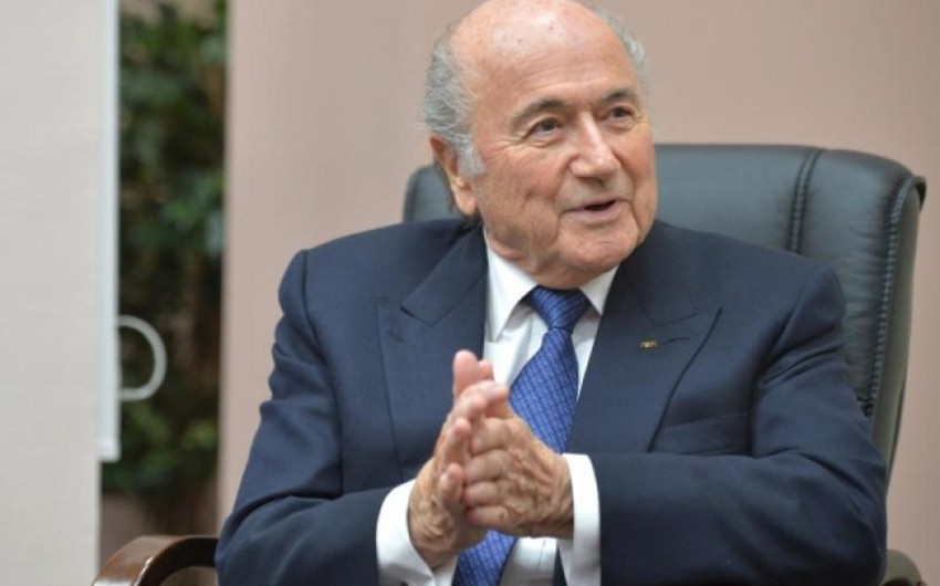 ​Президент ФИФА подозревается в незаконном переводе денег президенту УЕФА