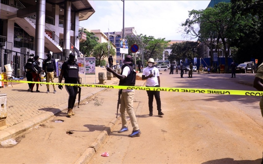В столице Уганды прогремели взрывы, десятки раненых