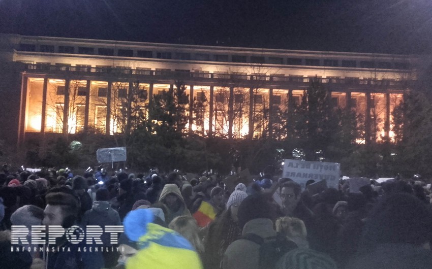 300 тысяч человек вышли на акцию протеста в Бухаресте