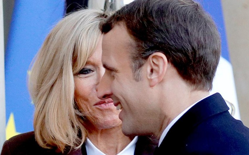 Fransa prezidenti gəncliyində erotik roman yazıb