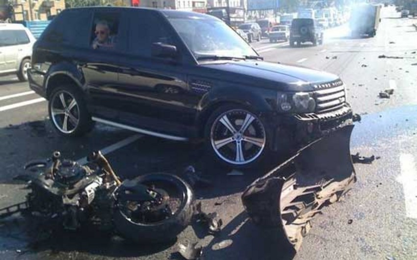 ​Bakıda “Range Rover” “015”ə çırpılıb: 2 nəfər ölüb, 2 nəfər yaralanıb
