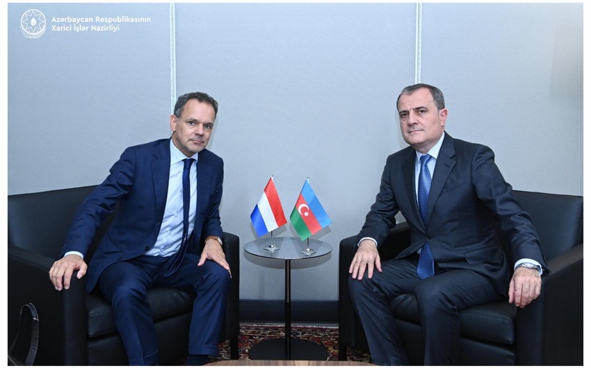 Azerbaijan's foreign minister informs his Dutch counterpart on Armenia's militarization