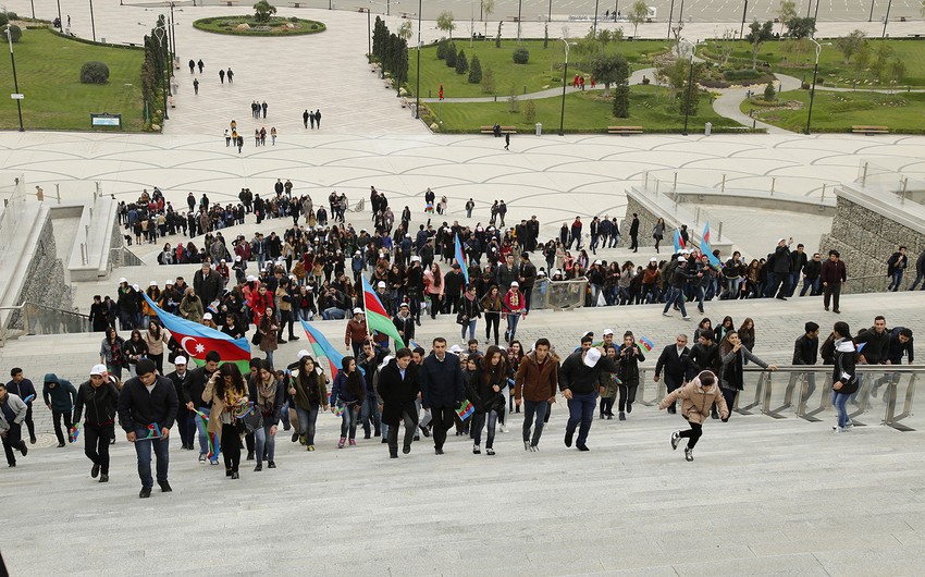 В Баку состоялось Шествие флага