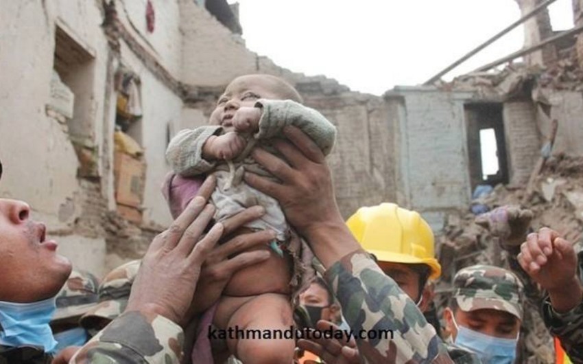​В Непале 4-месячный младенец выжил под завалами