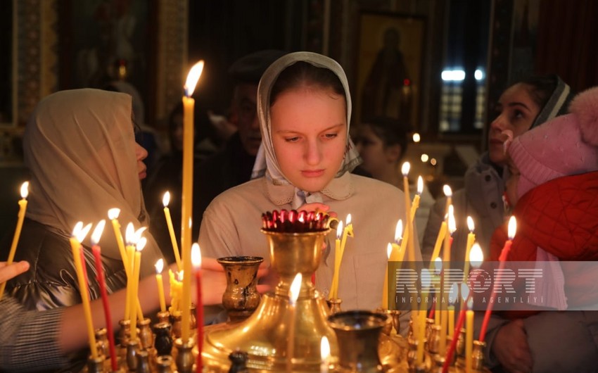 Azərbaycanda pravoslav xristianları Milad bayramını qeyd edirlər