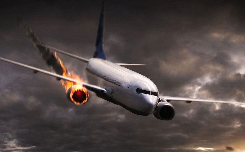 У Boeing-777 после вылета из Лос-Анджелеса загорелся двигатель