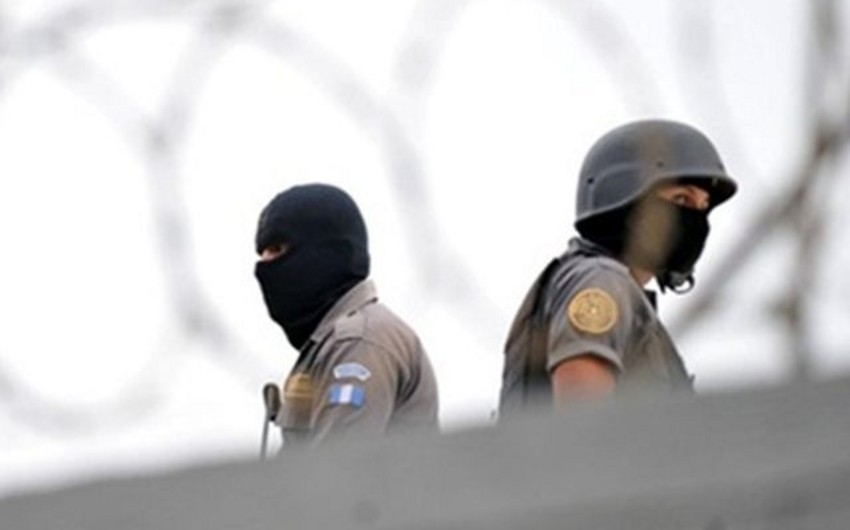 В мексиканской тюрьме десятки заключенных и охранников ранены при бунте