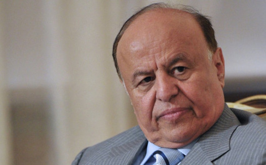 Хуситы пообещали 100 тысяч долларов за поимку президента Хади