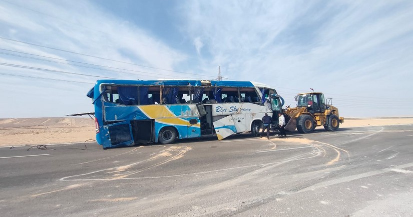 Azərbaycanlı turistləri daşıyan avtobus Misirdə qəzaya uğrayıb, yaralananlar var