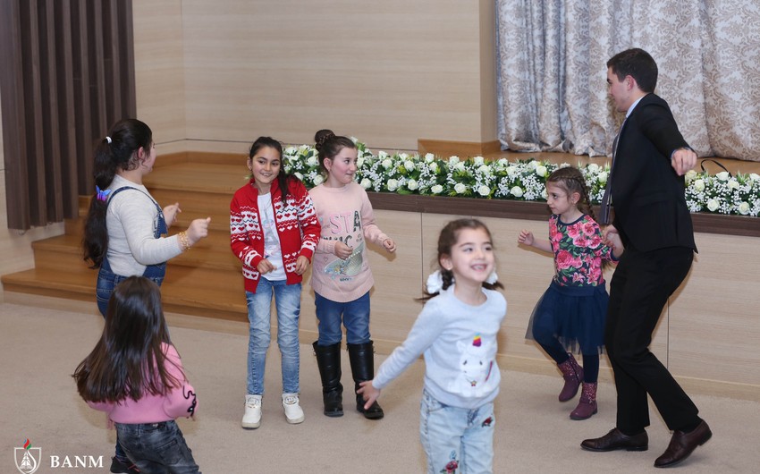 'Make Happy, Be Happy!’ charity concert held at Baku Higher Oil School