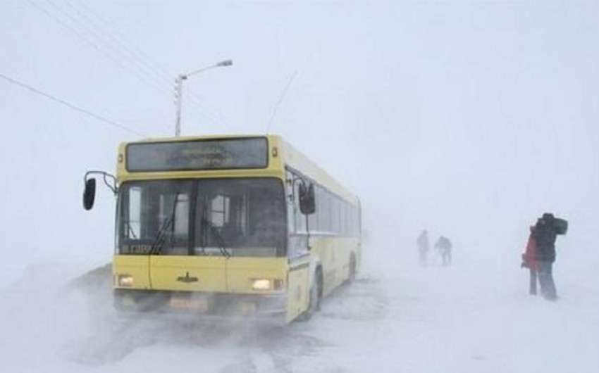 Автобус с возвращающимися в Ханкенди армянами попал в снежный занос