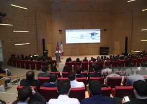 В Баку прошла встреча с первыми выпускниками госпрограммы по обучению за рубежом 