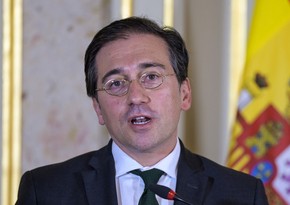 Испания не будет возвращать посла в Аргентину