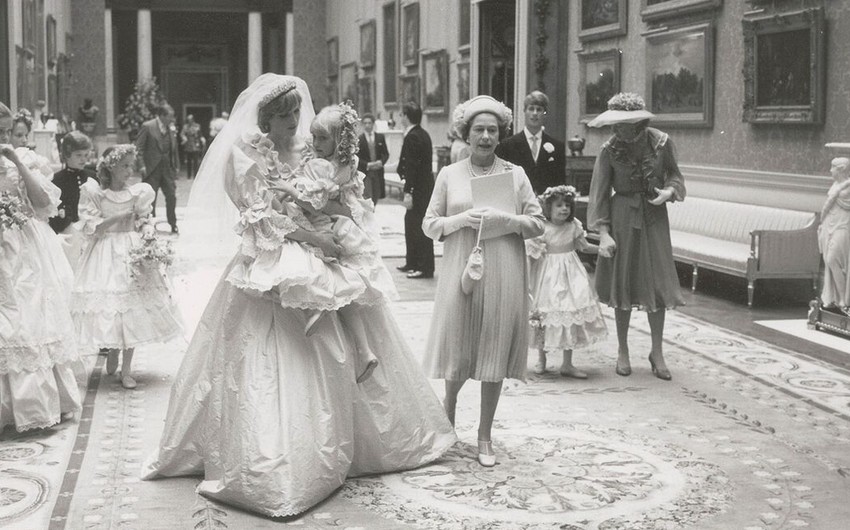 ​Редкие фото свадебной церемонии принца Чарльза и Дианы выставлены на торги - ФОТО