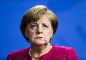 Merkel siyasətə qayıtmağa ehtiyac duymadığını deyib