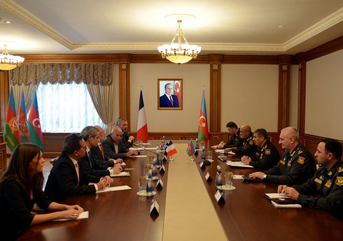 Закир Гасанов встретился с французской делегацией